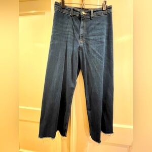 Zara women’s Sailor Style raw hem blue jeans size 10.